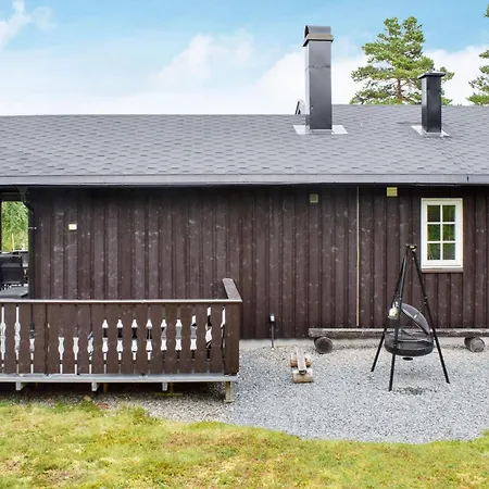 6 Person In Passebekk-by Traum *