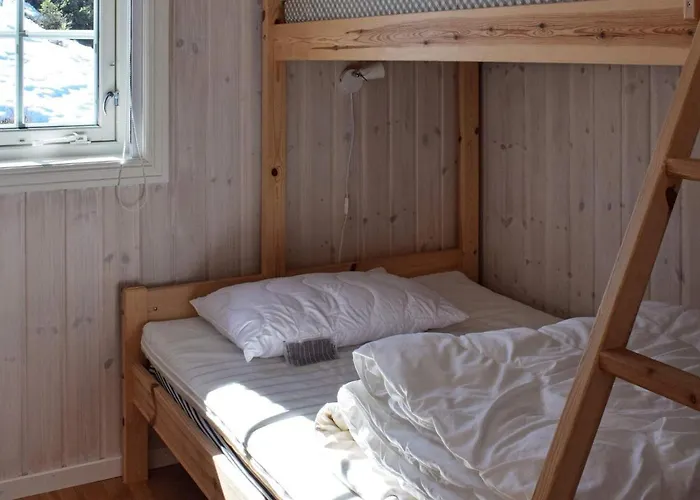 6 Person In Passebekk-by Traum