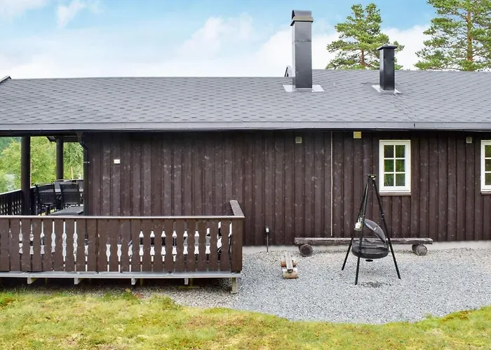 6 Person In Passebekk-by Traum